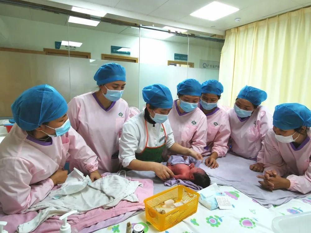 丰宁妇婴监护型护送
